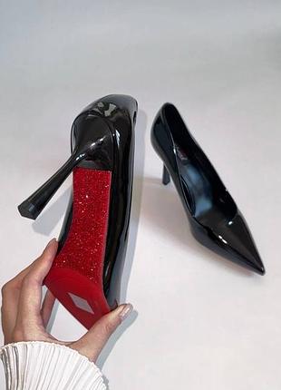 Туфлі лакові