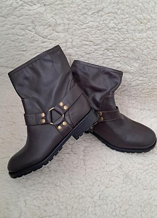 Ботинки кожаные "boden ".