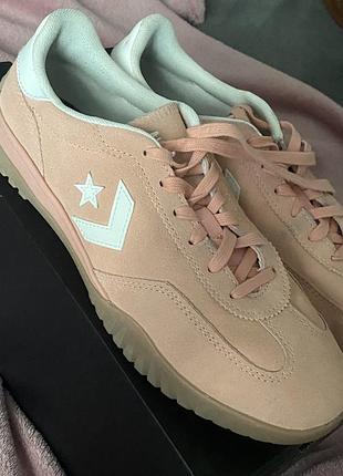 Продам кросівки converse run star trainer колір: рожевий 	розмір:41.стан:нові/майже нові ціна: 2000грн.доставка нова/укр пошта.