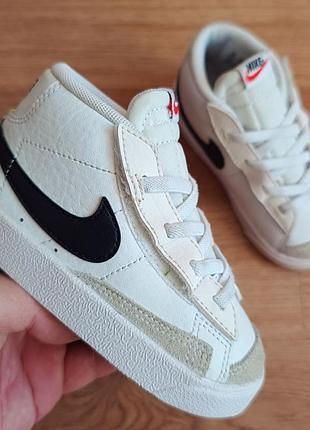 Кожаные оригинальные nike р25 длина стельки по факту 15.5см