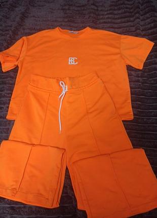 Спортивный костюм женский