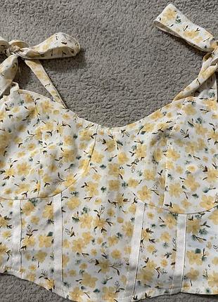 Топ з завʼязками корсетний