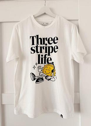 Футболка дуже гарна якісна adidas 100%котон