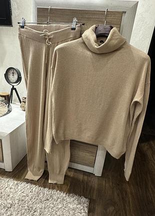 Костюм стильний