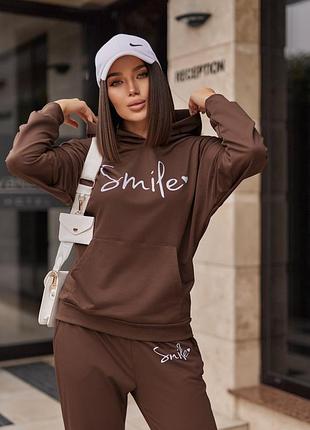 Спортивний костюм з написом