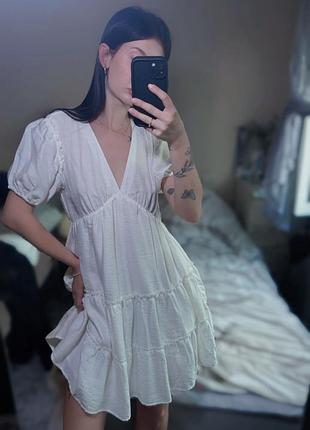 Сукня з льоном в складі