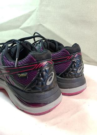 Кроссовки asics