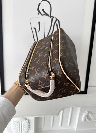 Louis vouitton косметичка 2