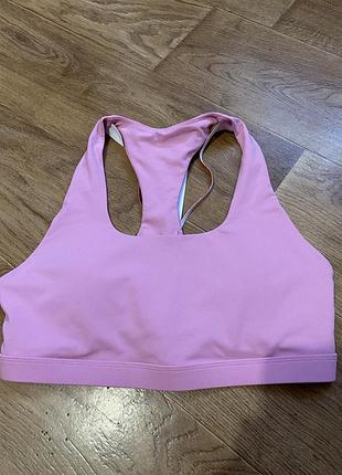 Спортивный топ