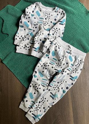 George сірий спортивний костюм 5-6 років