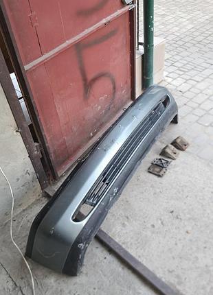 Передний бампер w202 c200d серый