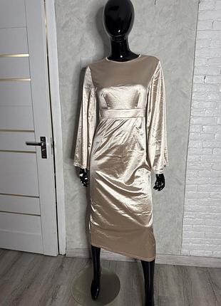 Довга трикотажна сукня по фігурі плаття з широкими рукавами