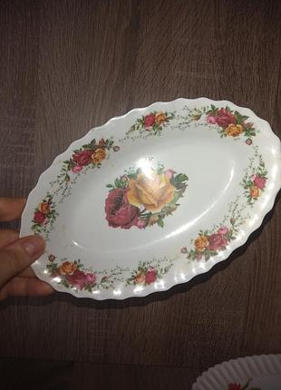 Тарелка овальная özkale из пластика 21см* 14см