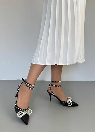 Туфлі на підборах з бантиком