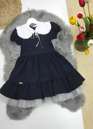 Стильное платье в школу с белым воротничком