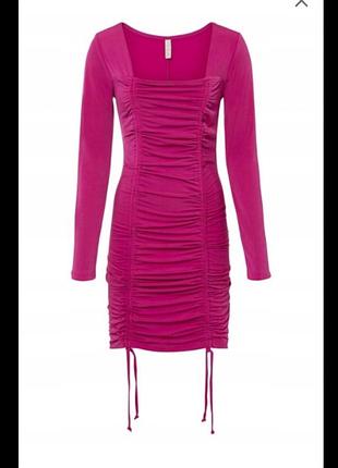 Сукня на затяжках  body flirt