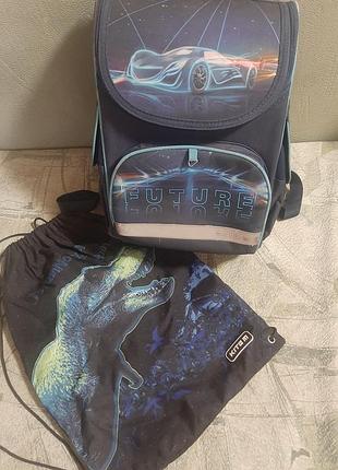 Ортопедический школьный рюкзак каркасный