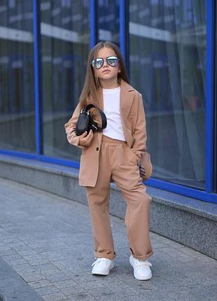 Дитчий костюм на дівчинку бежевий 116-134