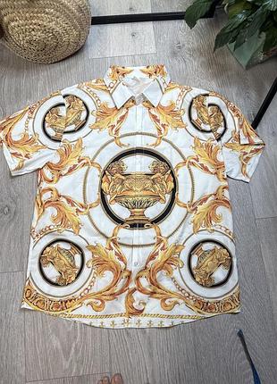 Сорочка на короткий рукав рубашка в стилі verсачі