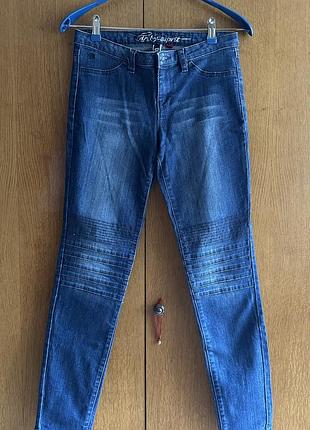 Джинси skinny