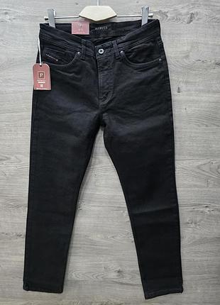 Джинсы мужские в черном цвете