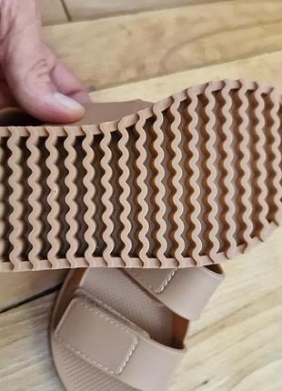 Новые силиконовые босоножки liewood 25 размер