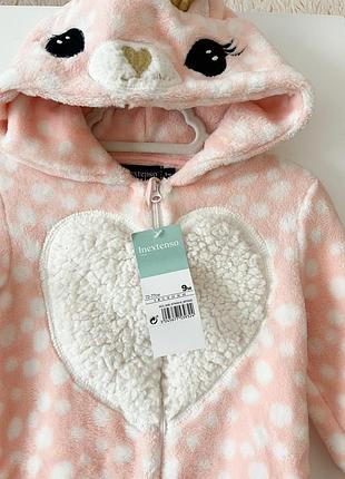 Тепленький чоловічок на дівчинку