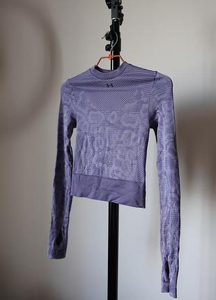 Ліловий лонгслів для тренувань