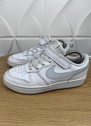 Оригінальні дитячі кросівки nike
