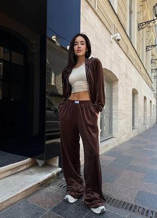 Велюровый спортивный костюм с кофтой на молнии с капюшоном с брюками палаццо с карманам