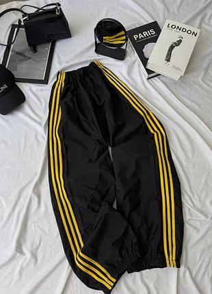 Штани из плащевки