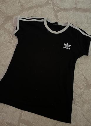 Футболка adidas
