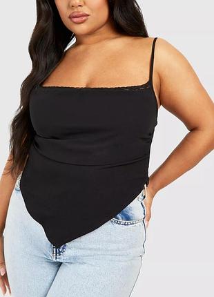 Топ-майка з асиметричним подолом та мереживною вставкою plus size boohoo 3xl