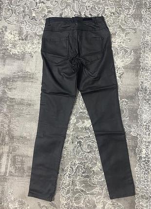 Стильные фирменные брюки