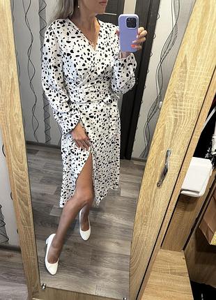 Сукня жіноча