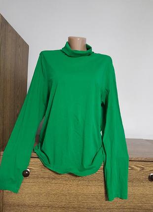 Гольф красивый