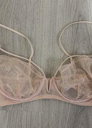 Бюстгальтер