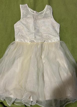 Плаття нарядне, дуже гарне