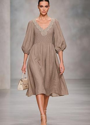 Стильное платье