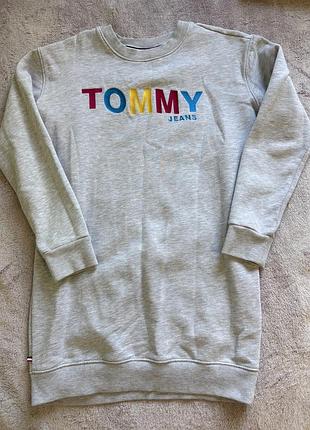 Тепла пайта tommy jeans в розмірі s.заміри на фото