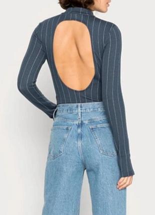 Боді з відкритою спиною