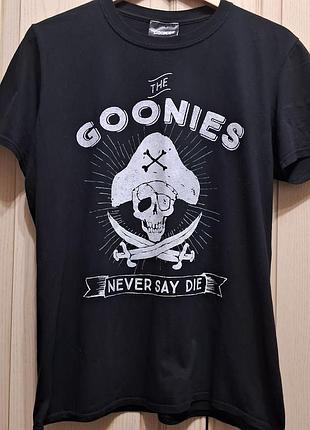 Футболка стильная