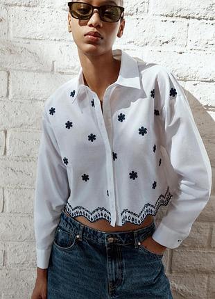 Поплиновая рубашка с вышивкой от zara