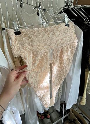 Фактурний топ через шию (на фото топ перевернуто)