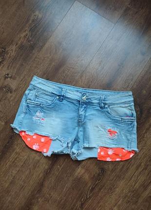 Стильні джинсові шорти