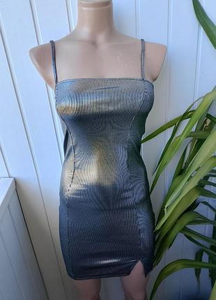 Коротке плаття з напиленням