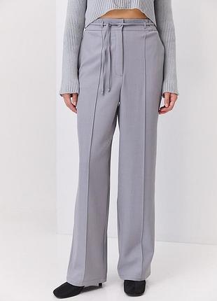 Акция классические брючины с строчкой спереди