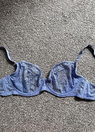 Бюстгальтер