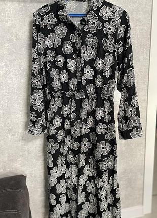 Жіноче плаття