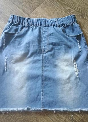 Котловая юбка голубая приятная к телу. ткань стрейч